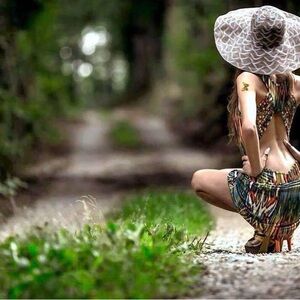 Meet your Posher, Debbie